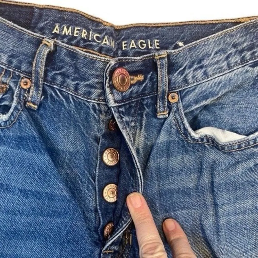 American Eagle Outfitters button fly size 0 short jeans - Image 3