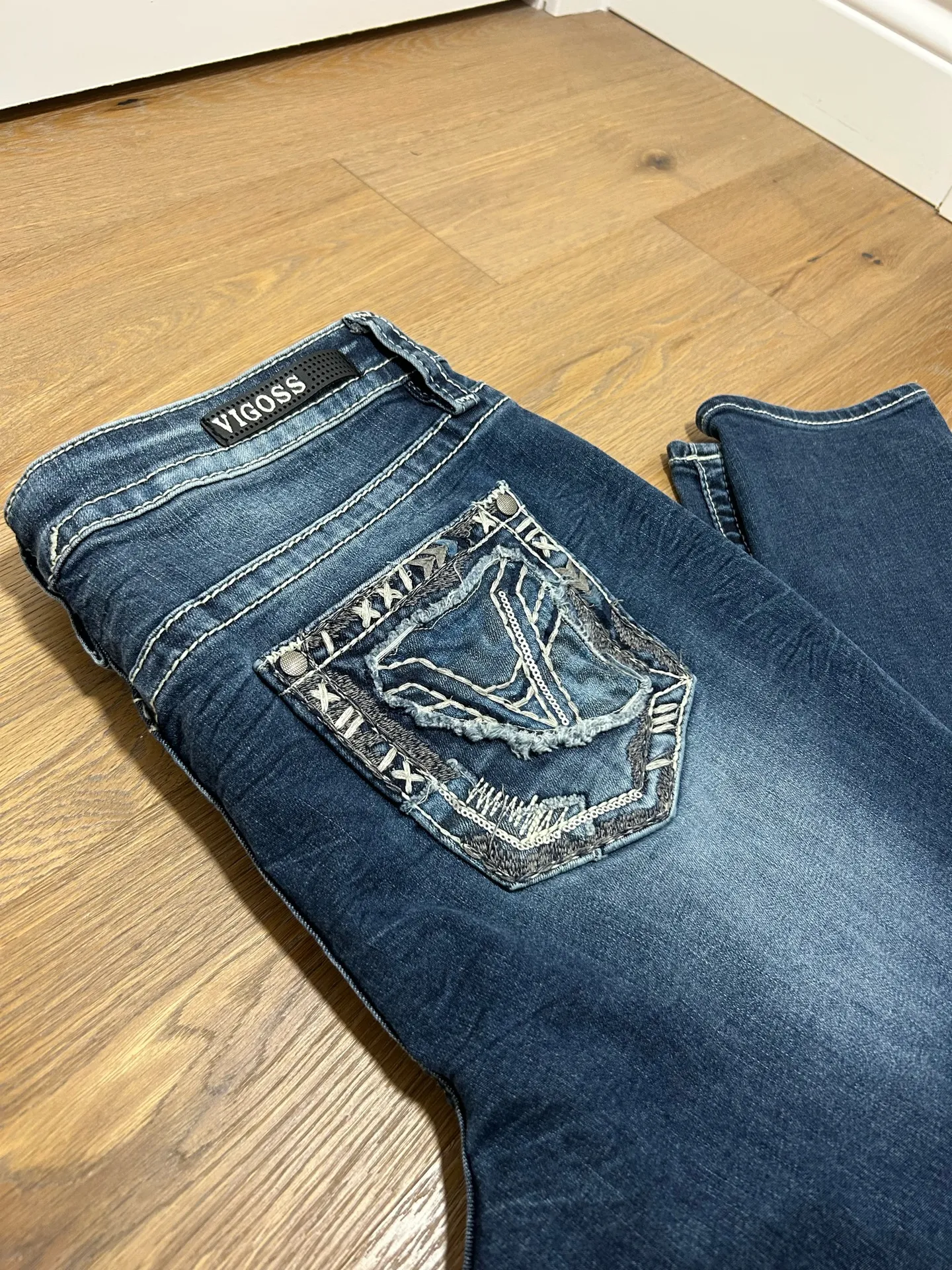 Size 14 Vigoss skinny straight jeans - Image 2