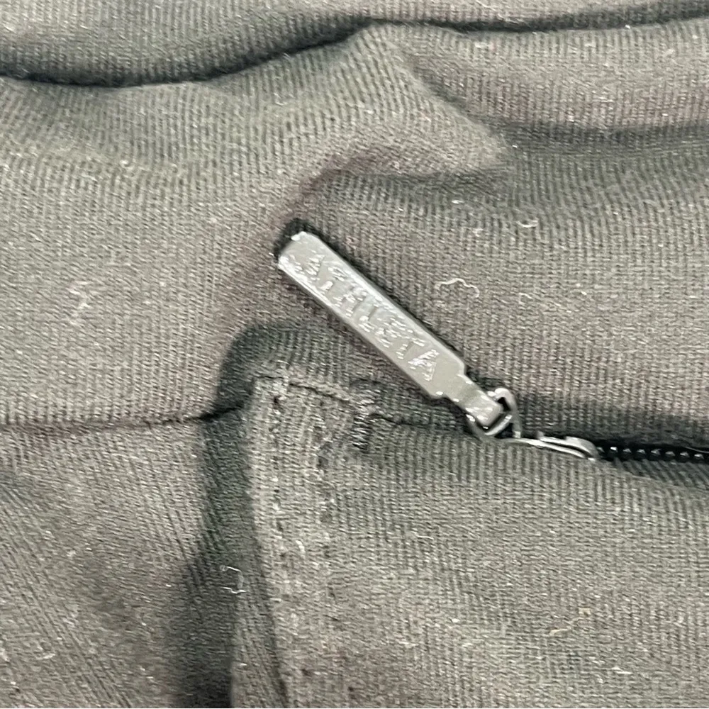 Athleta Women 4P Forrest Green Hybrid Cargo Pants Stretch Leggings Active Multi - Image 10