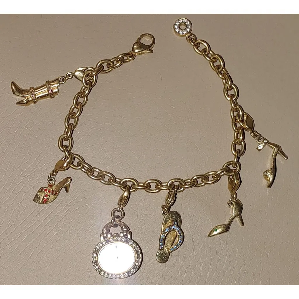 Citizen Watch Charm Bracelet Shoes Silhouette Eco Drive Gold Tone MCM Untested - Image 9