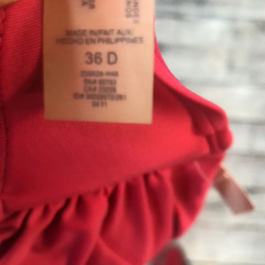 Victoria Secret sz 36D pink bathing suit top - Image 3