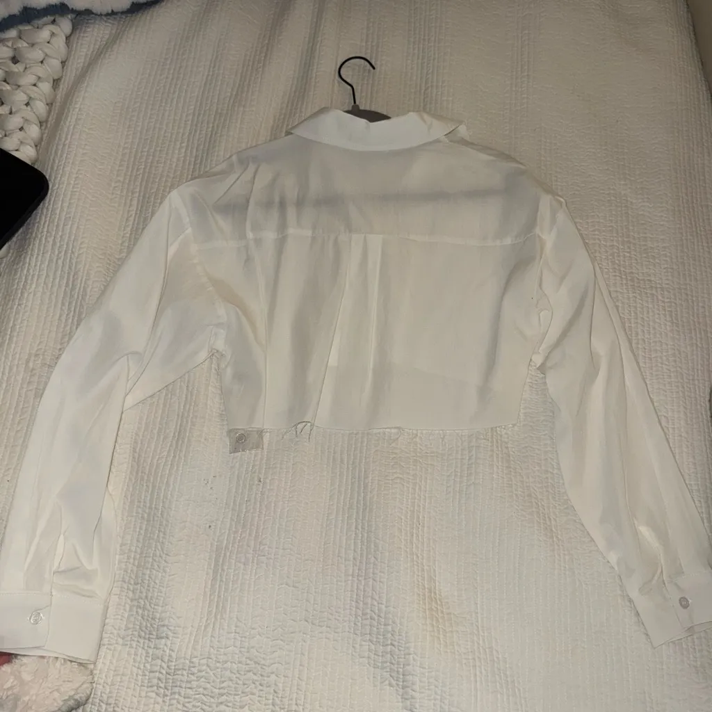 Women's White Cropped Button down Shirt - Image 4