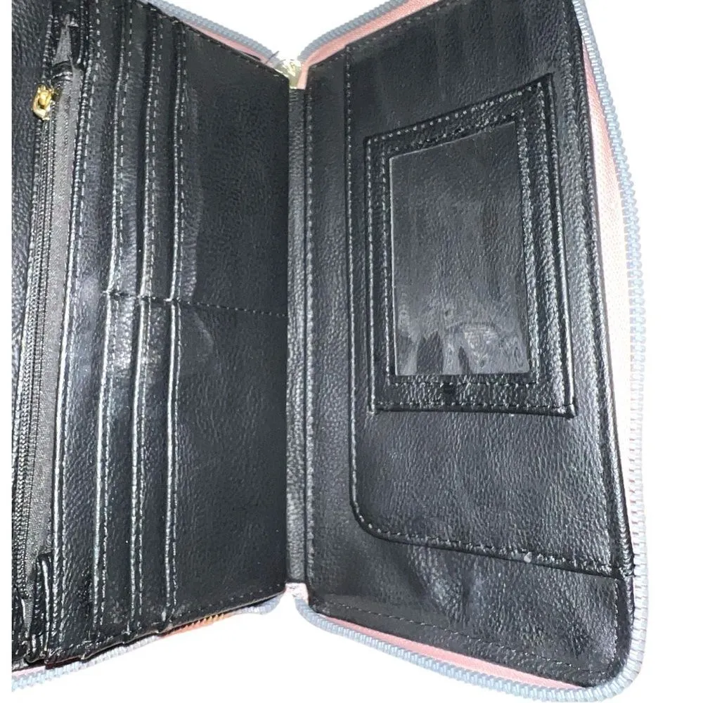 Betsey Johnson cute pink wristlet! - Image 5