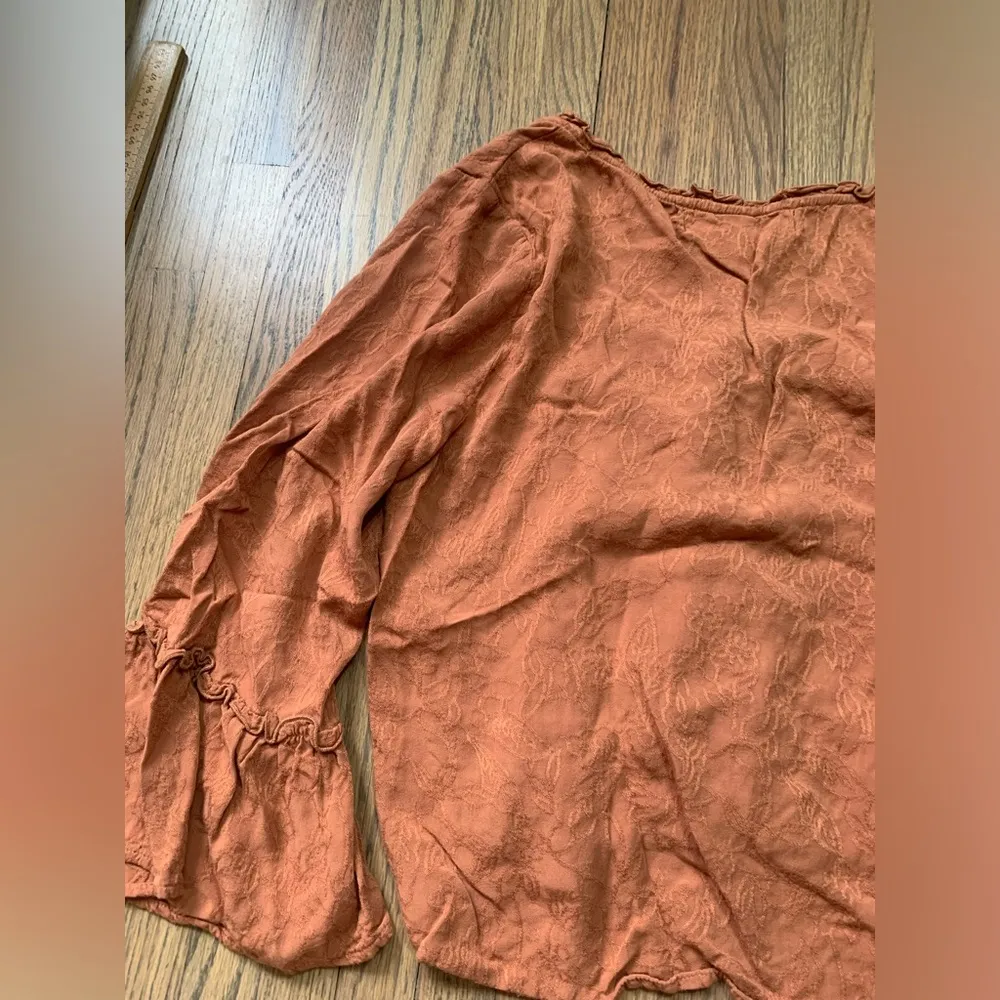 Saltwater luxe blouse small - Image 9