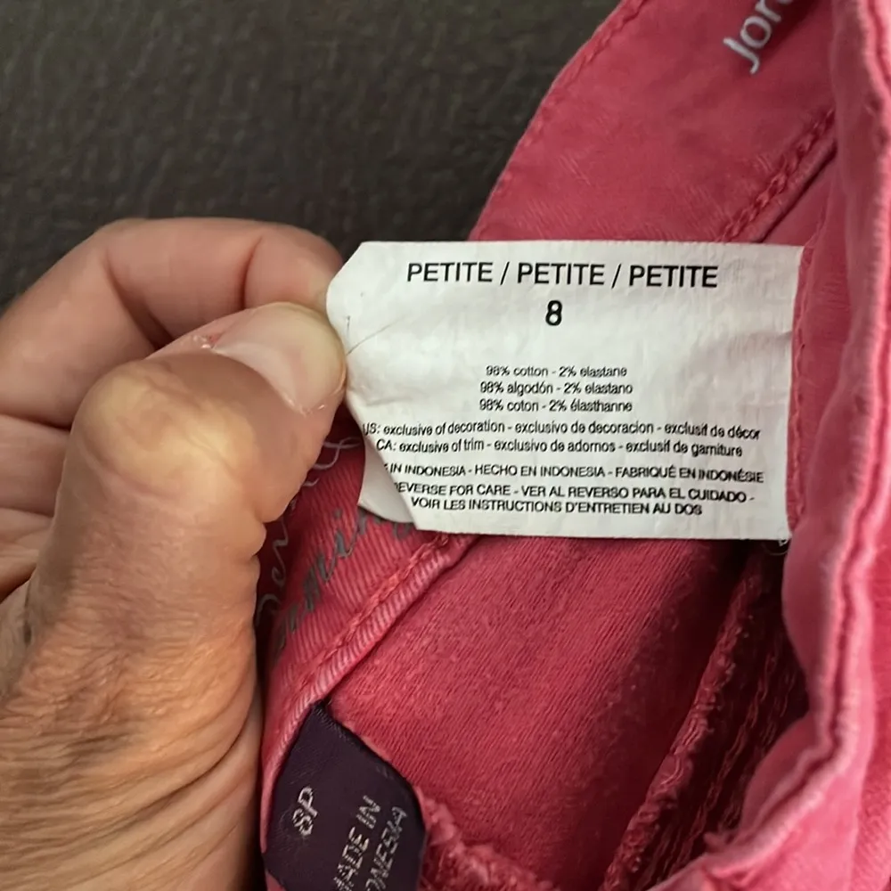 GLORIA VANDERBILT Pink Capri Light Jeans Size 8P - Image 9