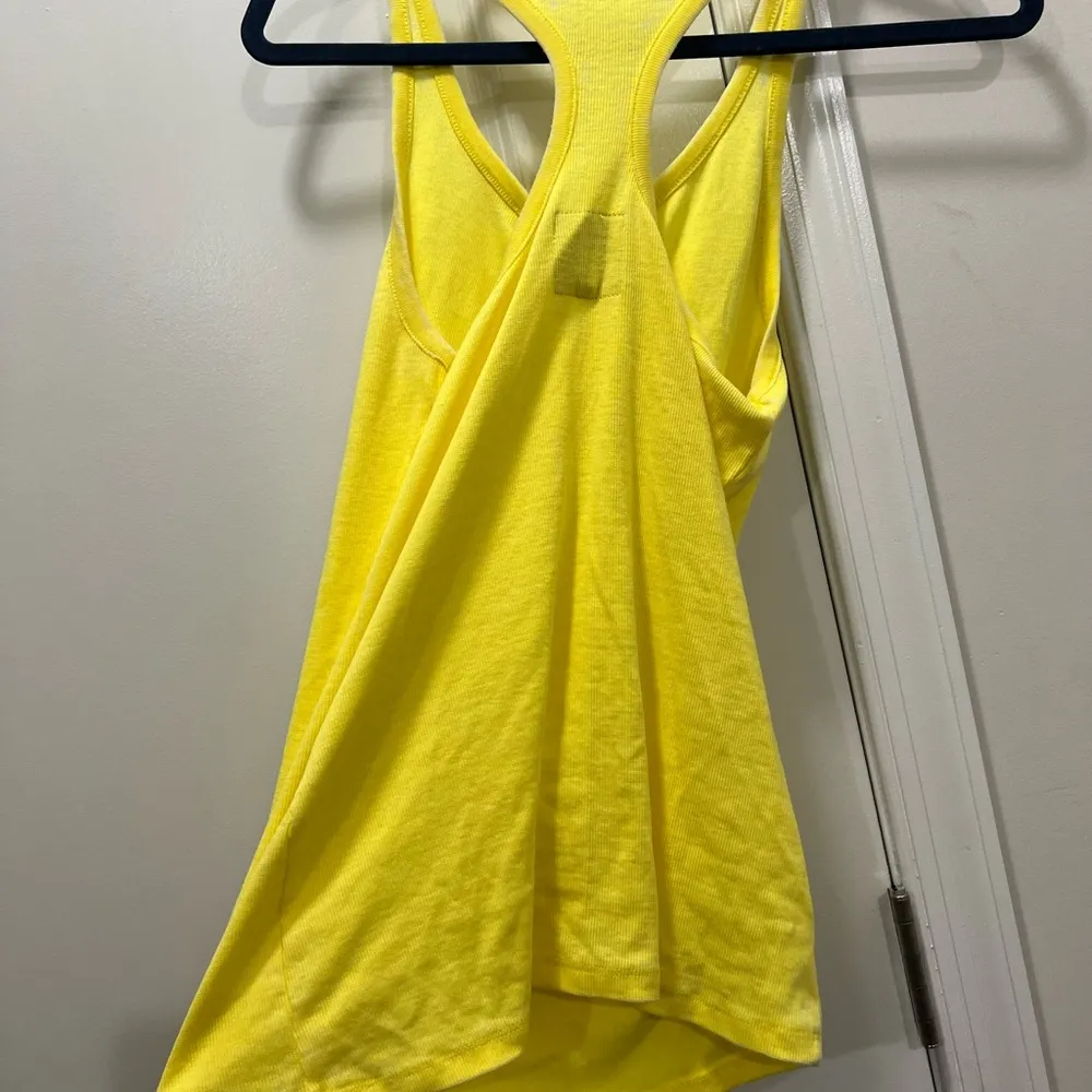 NWT Chaser Birdie Yellow Vintage Rib Narrow Racerback Tank Top Size Medium - Image 6