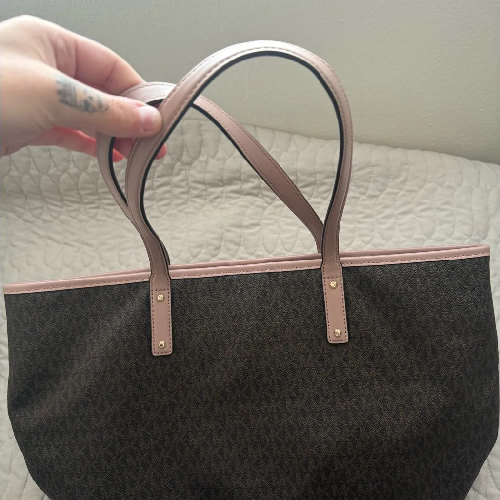 Michael Kors Tote Bag - Image 7
