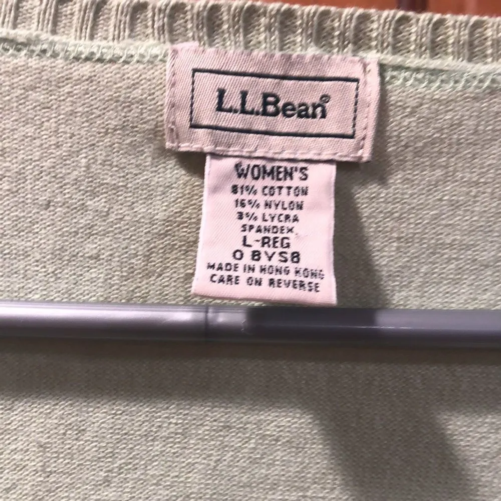 L.L.Bean  button down cardigan sweater size medium. - Image 2