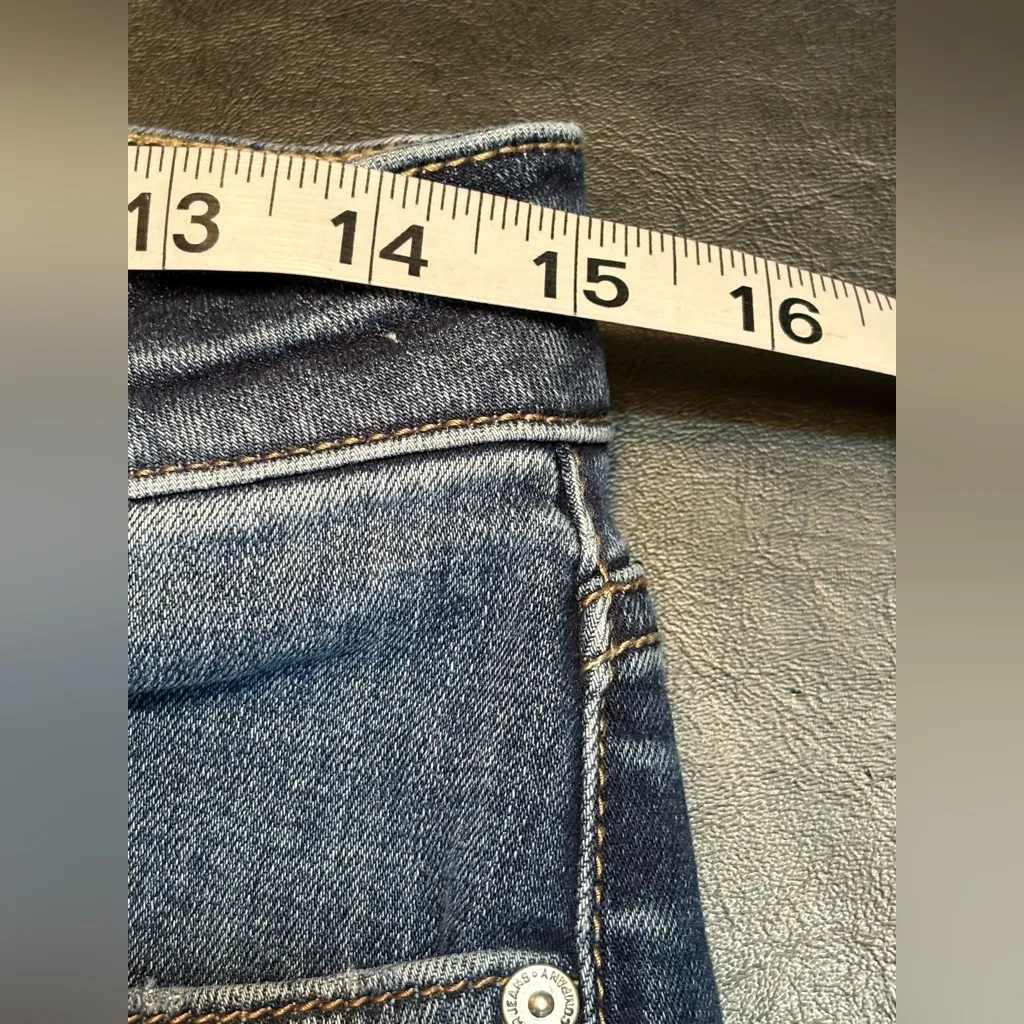 Silver Jeans Women's Avery Straight Leg Denim size 30/29 - Image 8