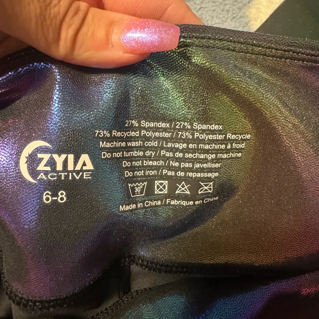 ZYIA Iridescent Black and Green Leggings - Image 3