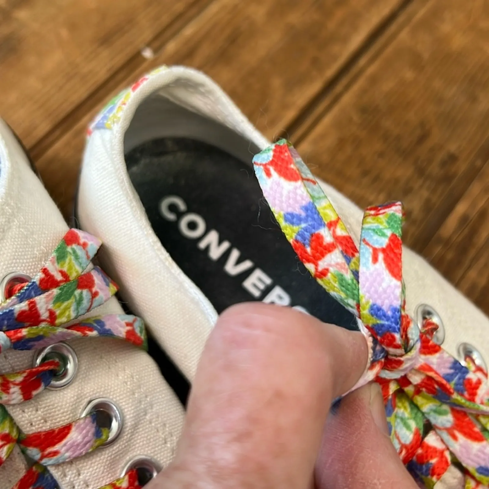 women’s kids Converse White and cream canvas, classic all star Sneakers - Image 6