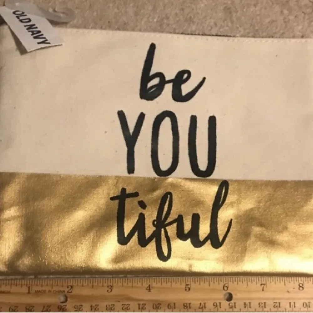 Nwt old navy beYOUtiful bag - Image 3