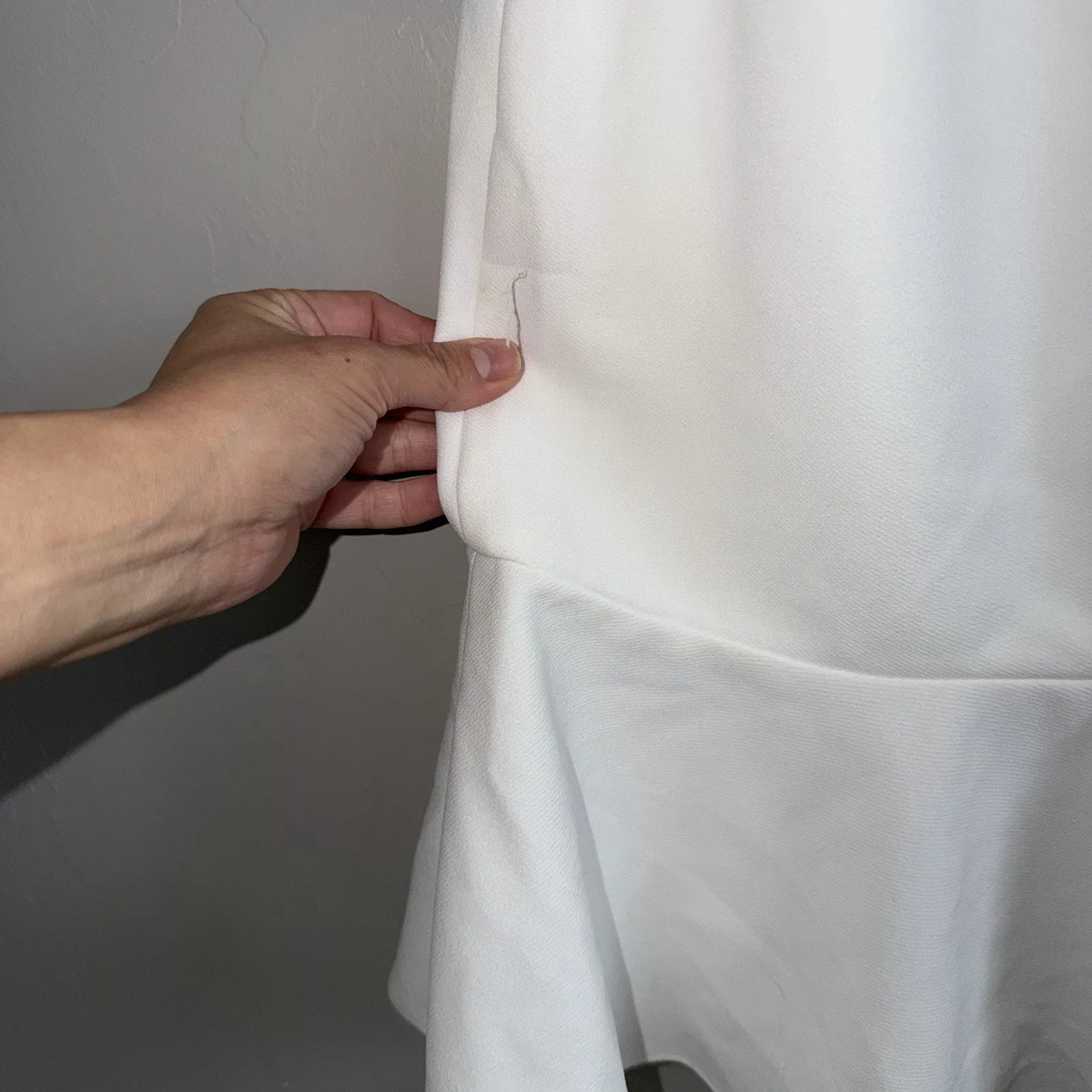 Betsy & Adam Woman’s Sz 6 White Mermaid Dress Silver Beaded Straps Cinched Waist - Image 4