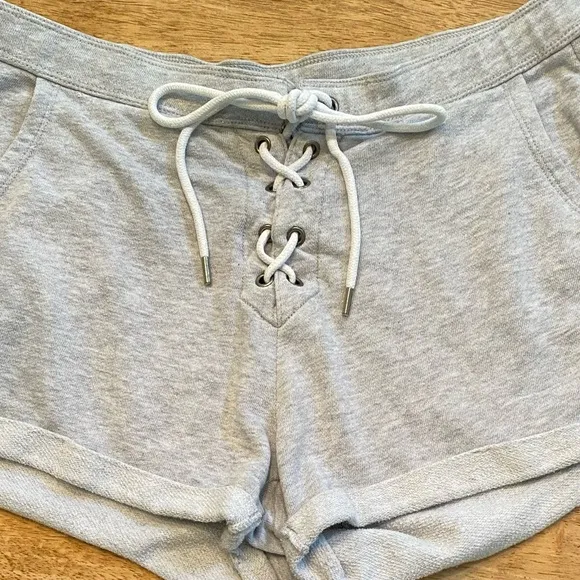 Aerie Women’s Medium Light Gray Cotton‎ Blend Shorts - Image 2
