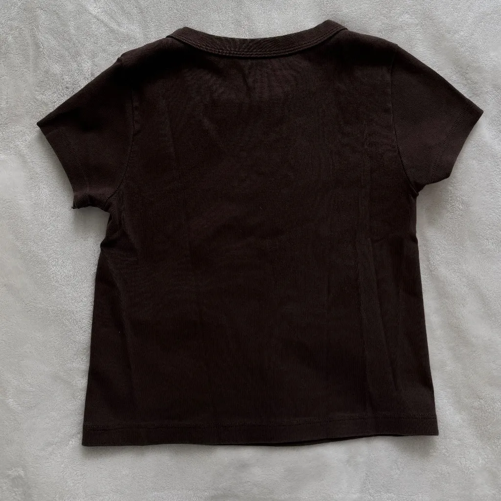 Brandy Melville Ashlyn Crop Top Brown - Image 5