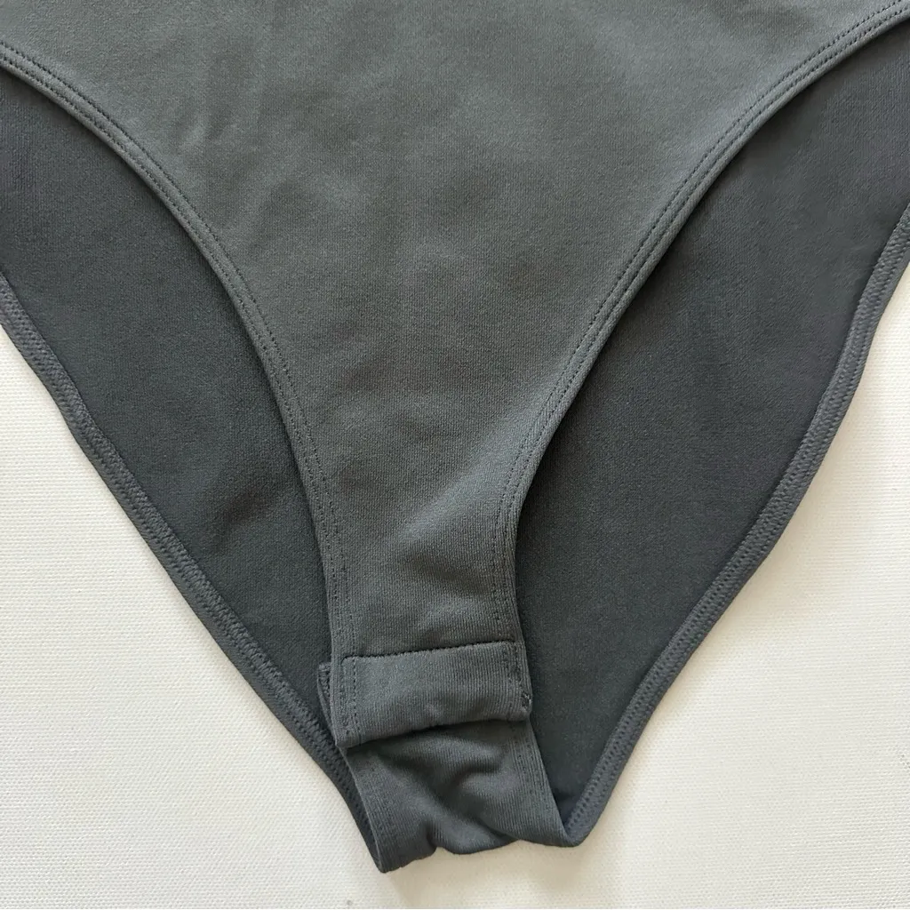 a New Day Women's Gray Seamless Bodysuit Size M - Image 5