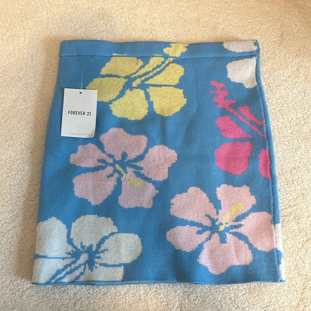 Hibiscus Flower Bodycon Skirt - Image 6