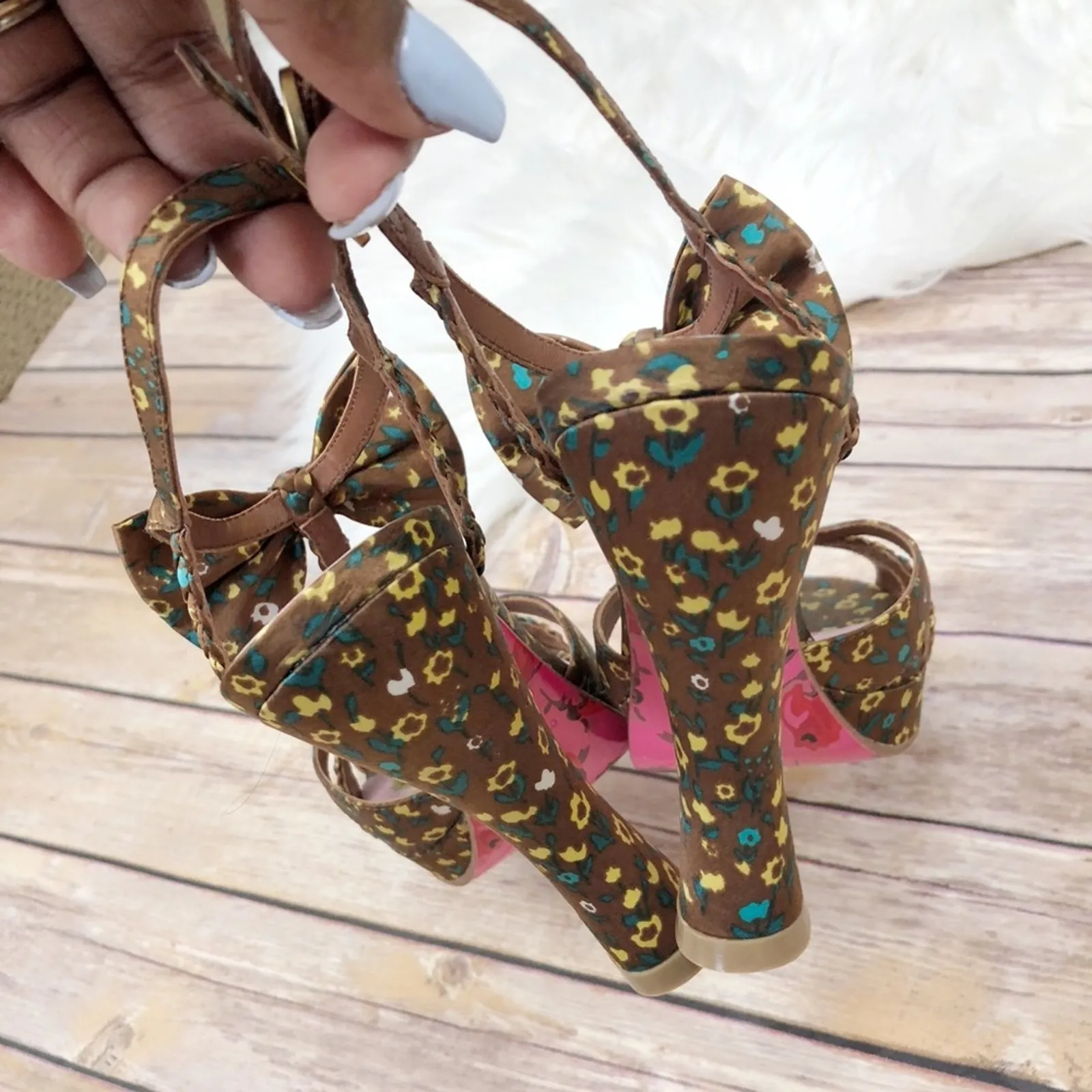 🆕 Betsey Johnson‎ Y2K Floral Print High Heeled Platform Ankle Strap Sandal Sz 8 - Image 4