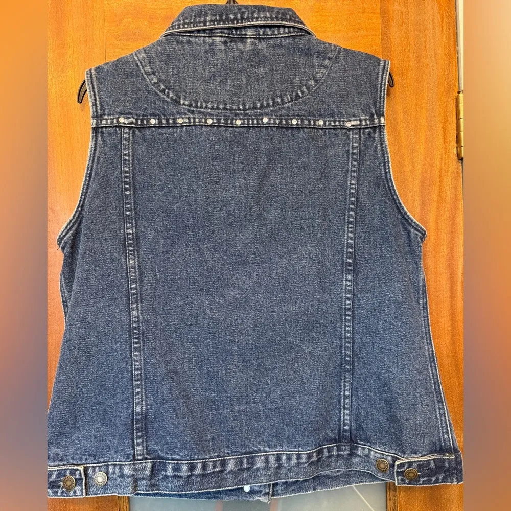 Cabela’s Women Embellished Studded Button Up Dark Denim Cotton Vest - large - Image 7