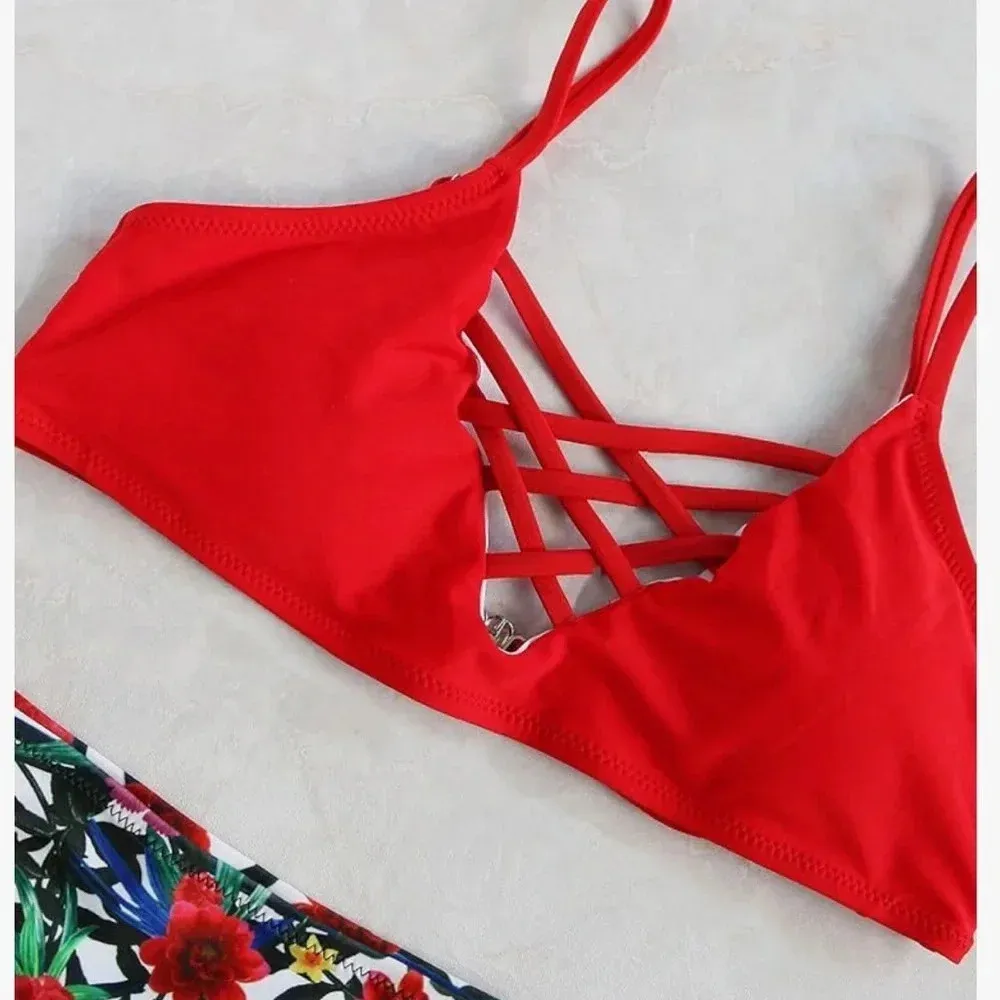 SweatyRocks  Floral “cheekini” bikini - Image 4