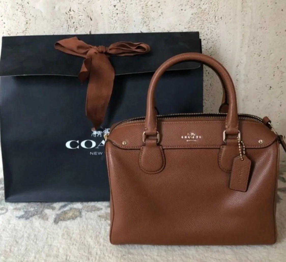 Pebbled Tan Leather Crossbody - Image 6