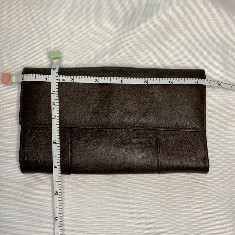 Kenneth Cole New York Wallet Brown Preloved - Image 6