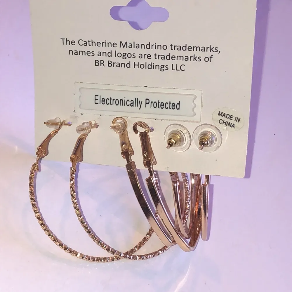 Catherine Malandrino Gold Tone Classic Hoop Heart Hoops Textured Boho Earrings - Image 2