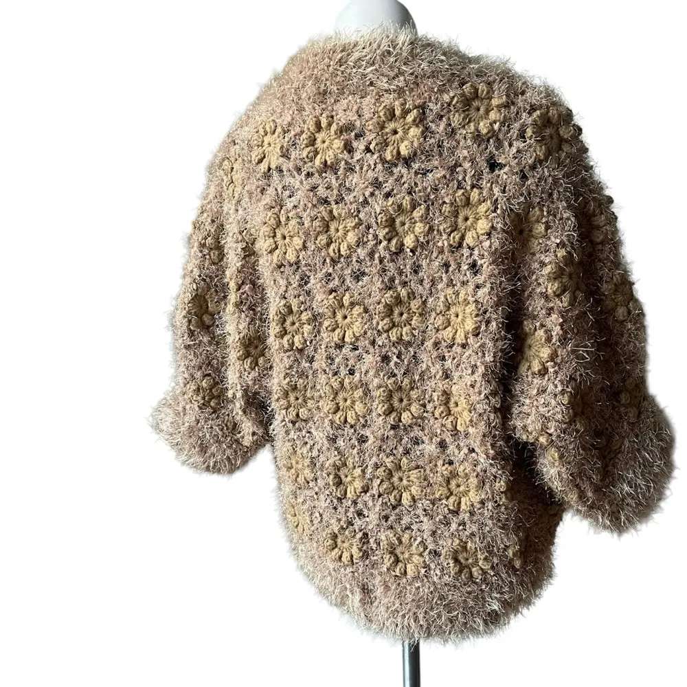 Talk Of The Walk Chunky Knit Crochet Inset Open Front Sweater Cardigan, Sz M Gold Size M - Image 4