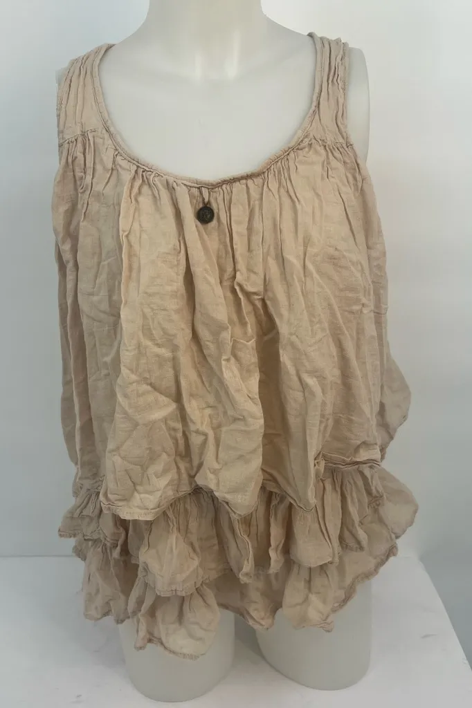 Tiziana Cervasio cream sleeveless ruffled top made in Italy Size M - Image 2