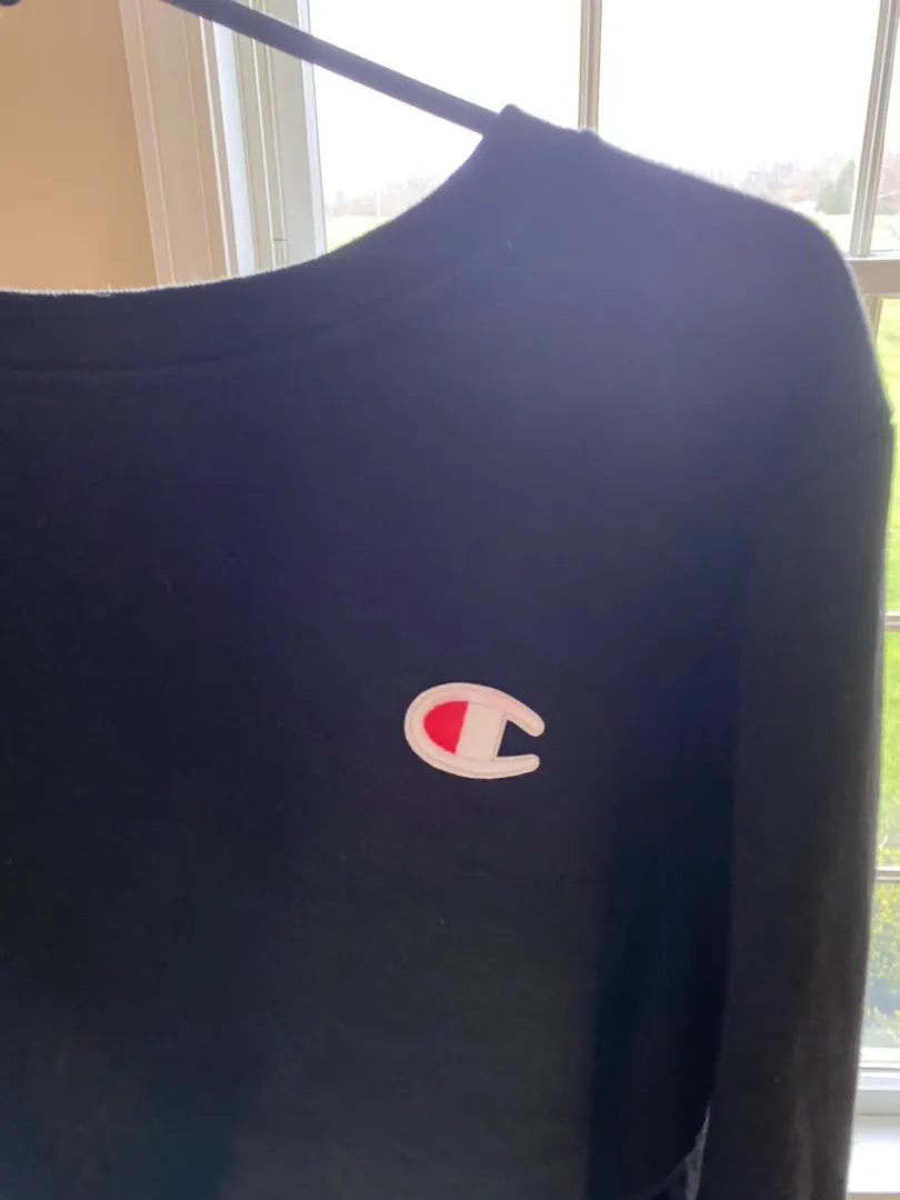 Cropped Crewneck Dupe - Image 2