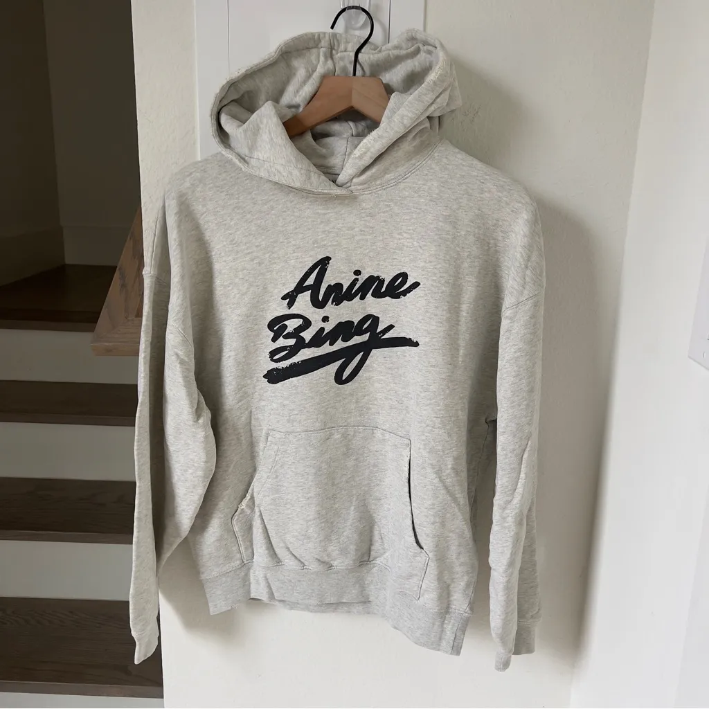 NWT Anine Bing Harvey Signature Hoodie Sweatshirt in Heather Gray - Image 2