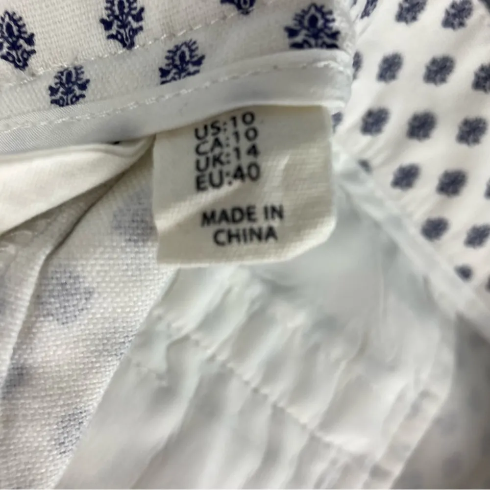 Artisan NY White & Navy Blue Elegant Paisley Patterned Shorts Women’s Size 10 - Image 6