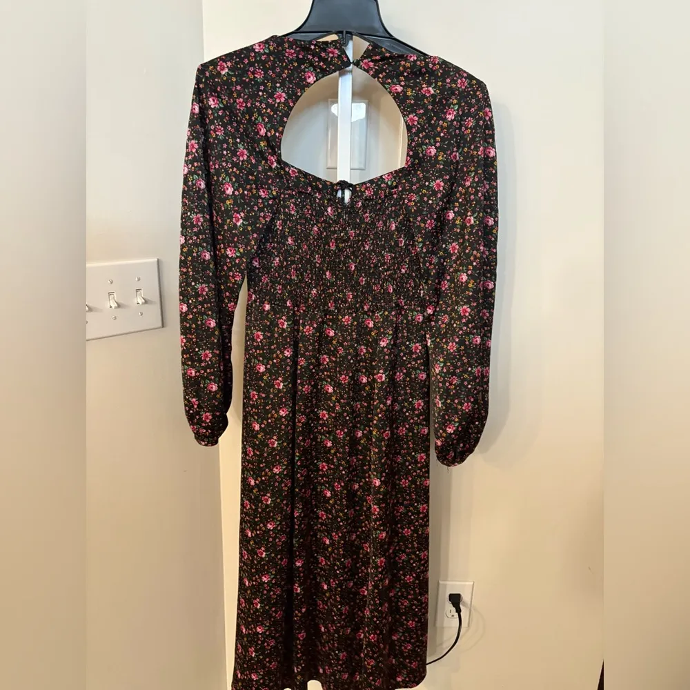 Wayf Black Floral Long Sleeve Dress - Image 4