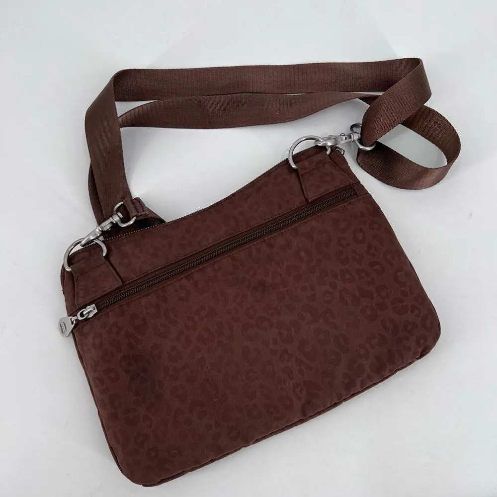 Baggallini  brown leopard crossbody Nylon bag‎ - Image 6