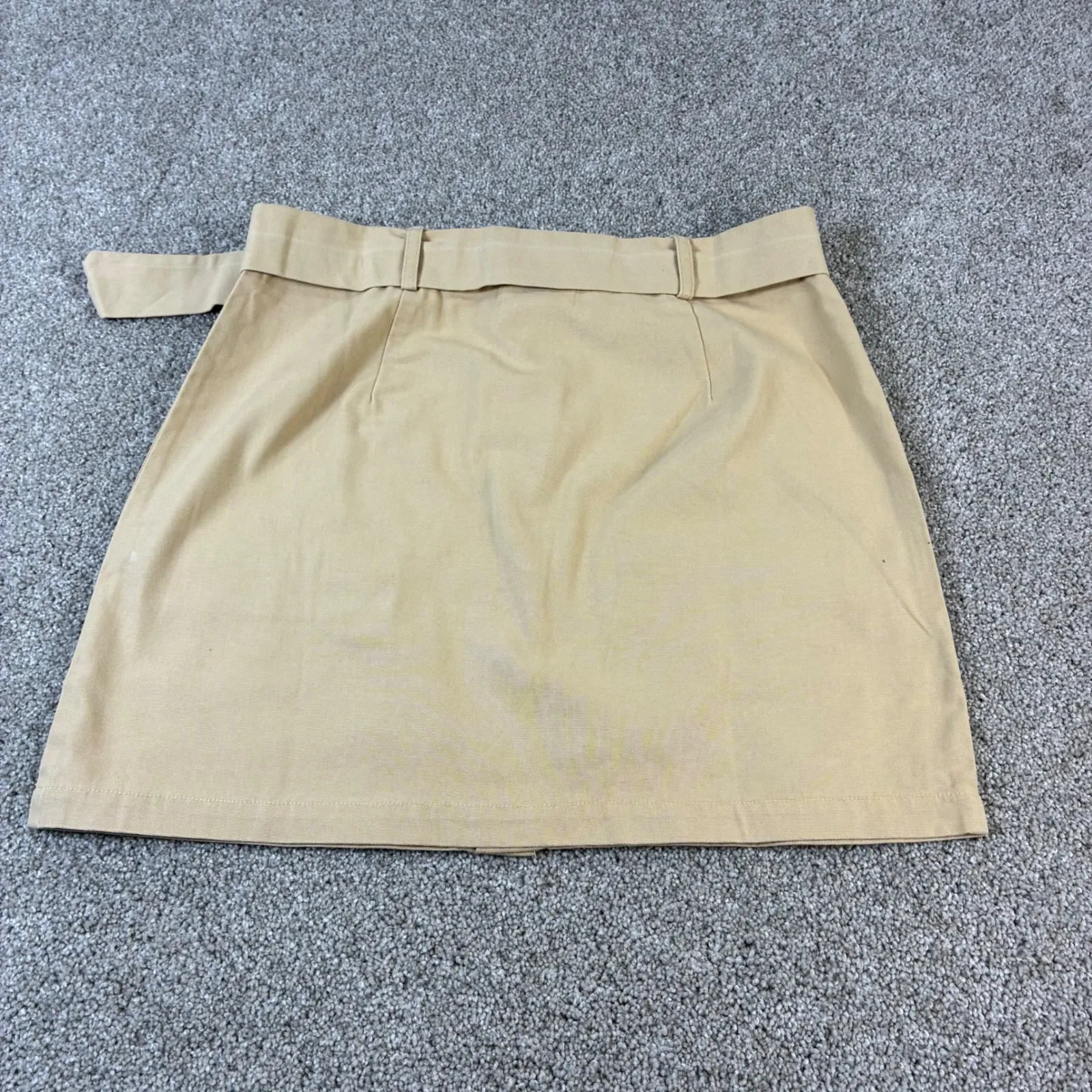 NWT INSPR by‎ Tezza Twill Utility Skirt Size M Beige Button Front Belted Pockets Tan Size M - Image 3