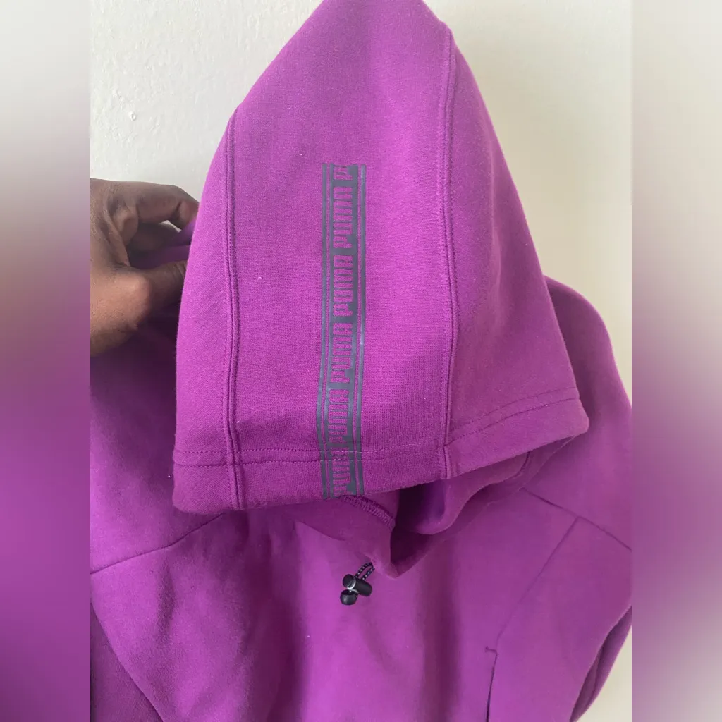 Puma Magenta Hoodie with Black Trim - Image 9