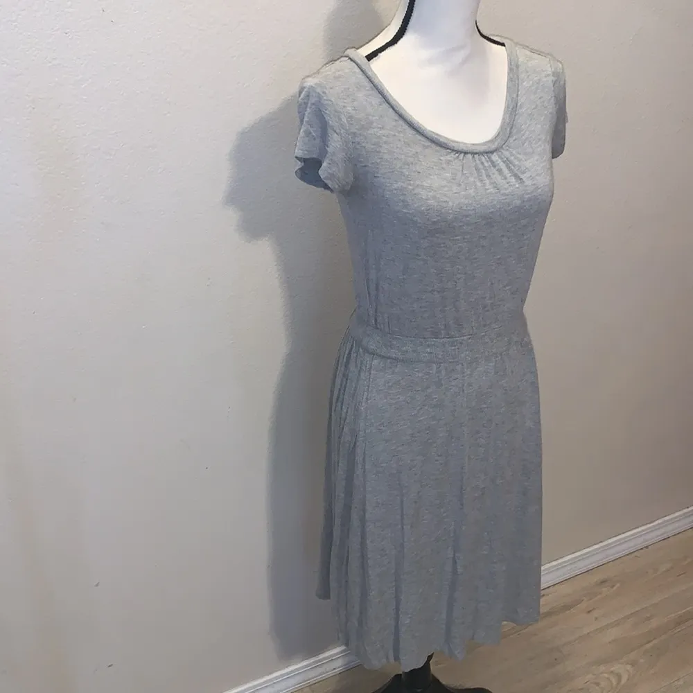 DE Collection Nordstrom gray casual midi dress - Image 3