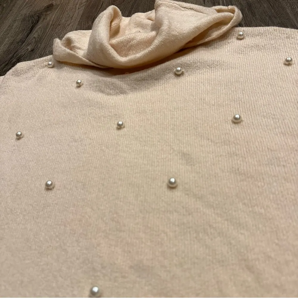 NEW Bongo Cropped Sweater L Blush Pink Faux Pearl Cowl Neck Cozy Pullover Y2K - Image 2