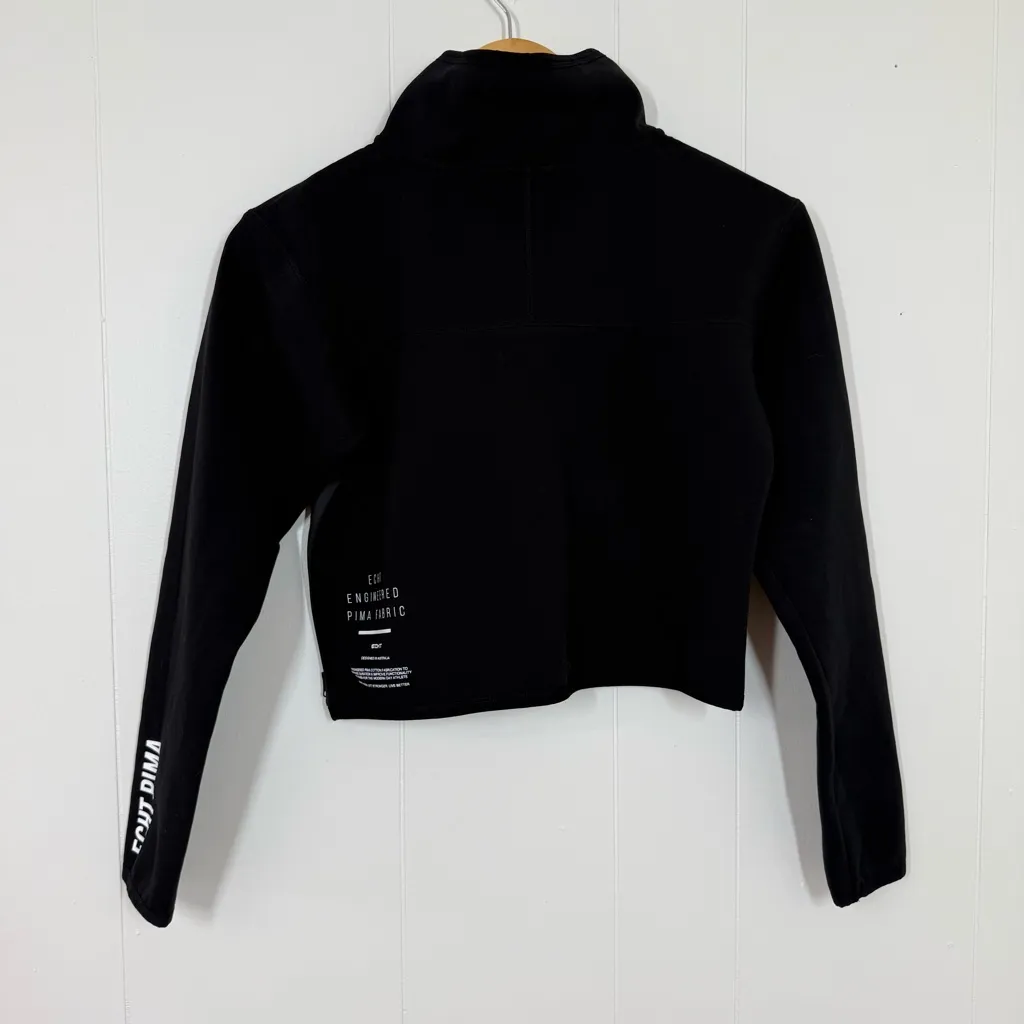 Echt Black Pima Cropped Half Zip - Image 6