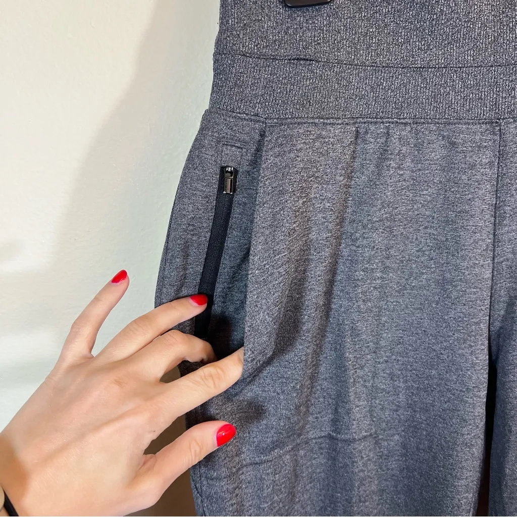 Athleta Venice Gray Jogger Pants Women’s Medium - Image 5