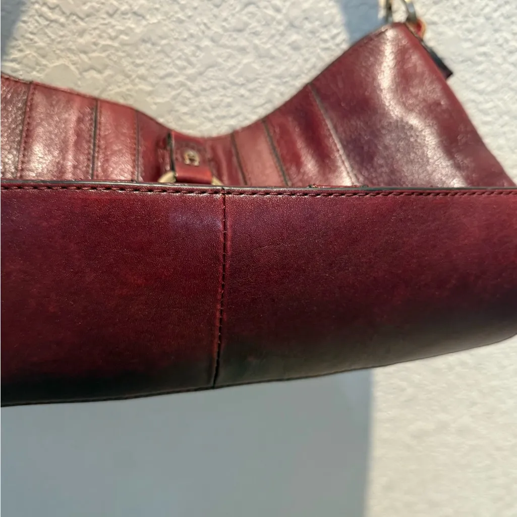 Elegant Burgundy Leather Shoulder Bag - Image 10