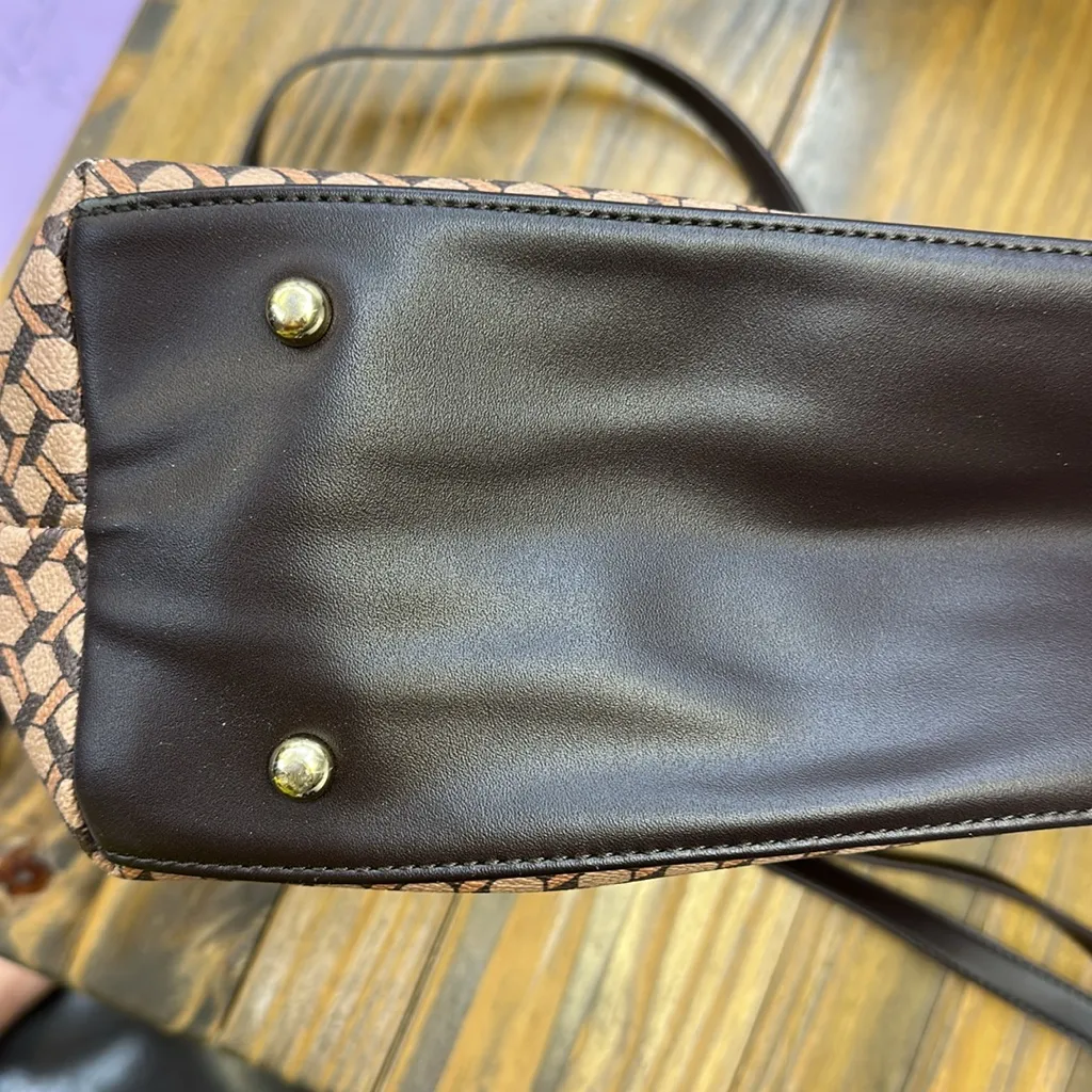 2 Piece Brown Tan Tote Shoulder Bag With Detachable Pouch Faux Leather 13 x 10.5 - Image 6