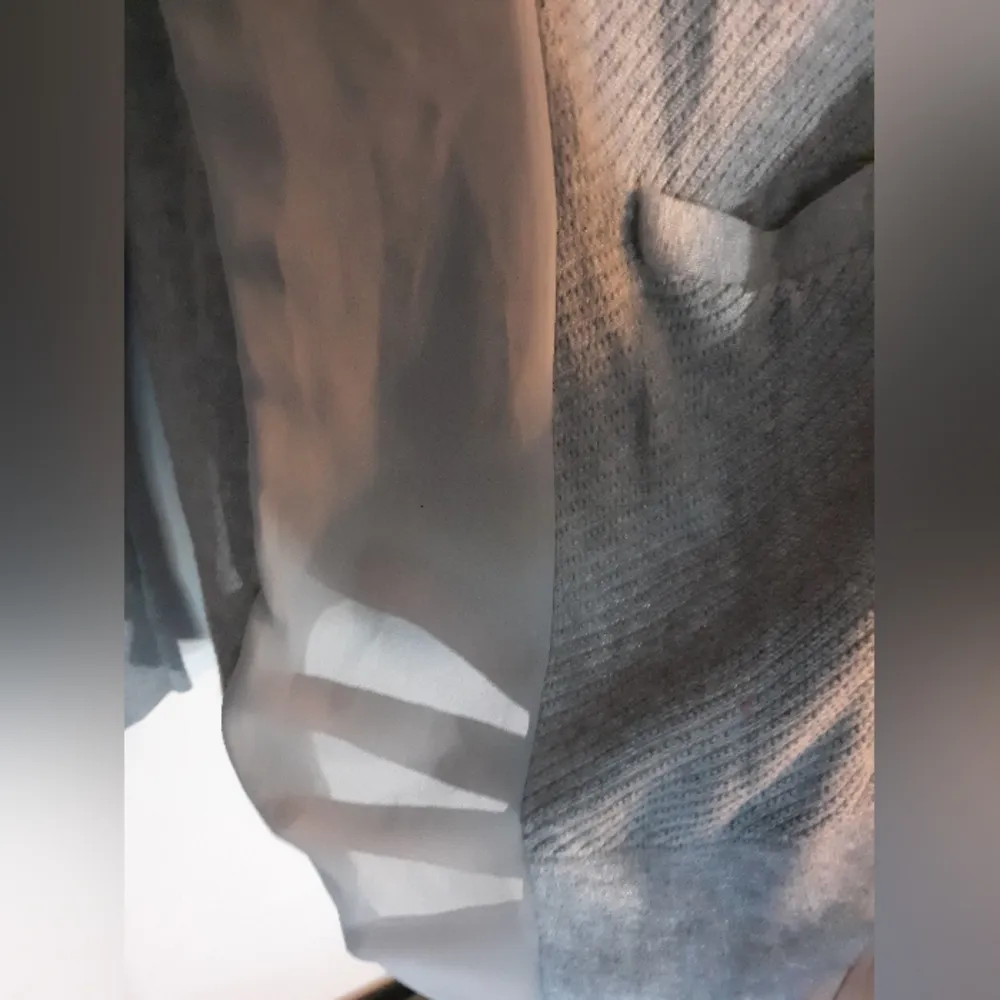 Vera Wang Gray button-up cardigan - Image 2