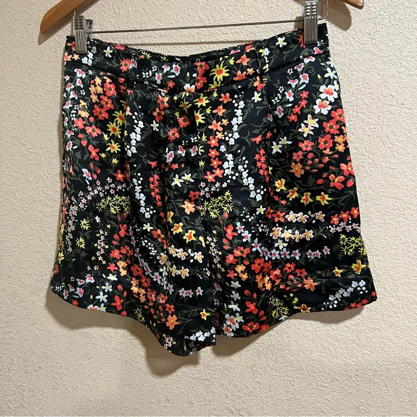 ATM Anthony Thomas Melillo luxe satin floral high rise shorts Black Size 4 - Image 1