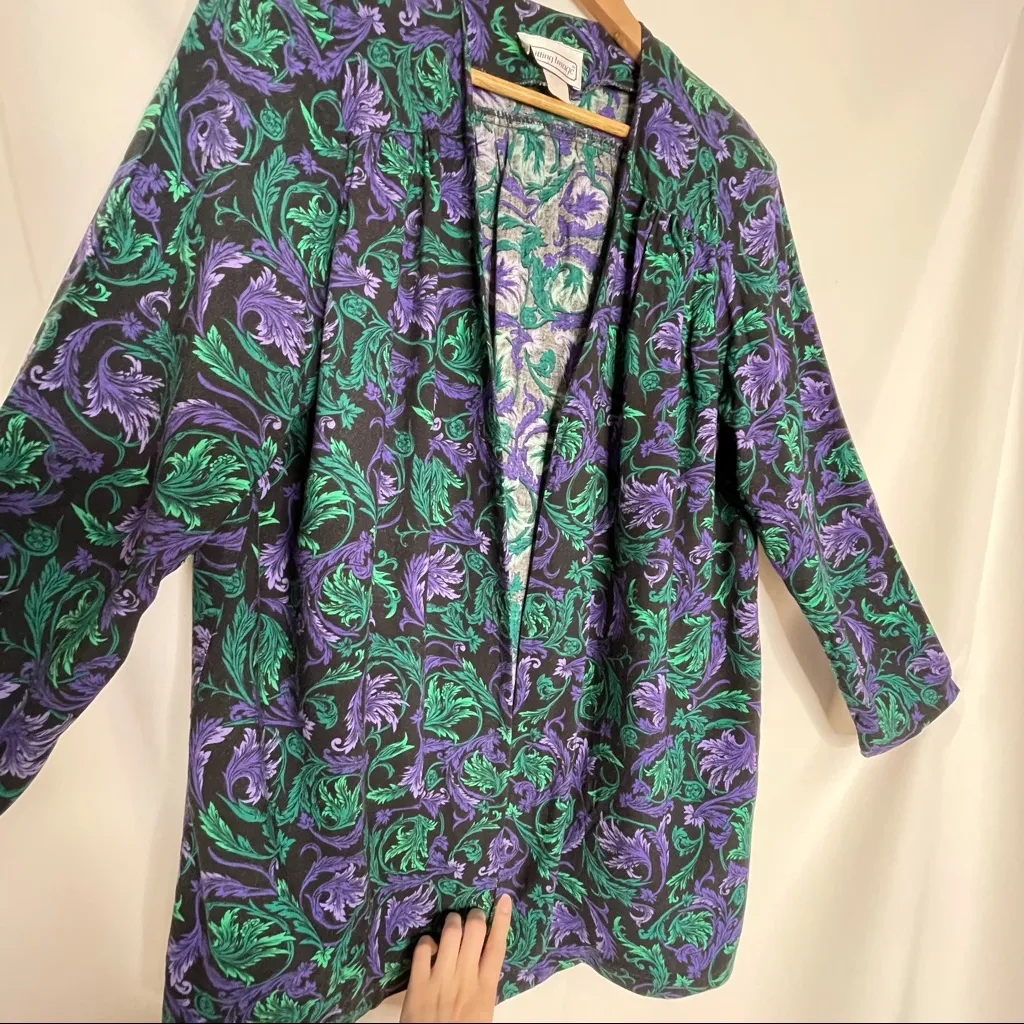Vintage Floral Open Shirt Jacket Black Purple Grandmacore Baggy Plus Size Rayon‎ - Image 3