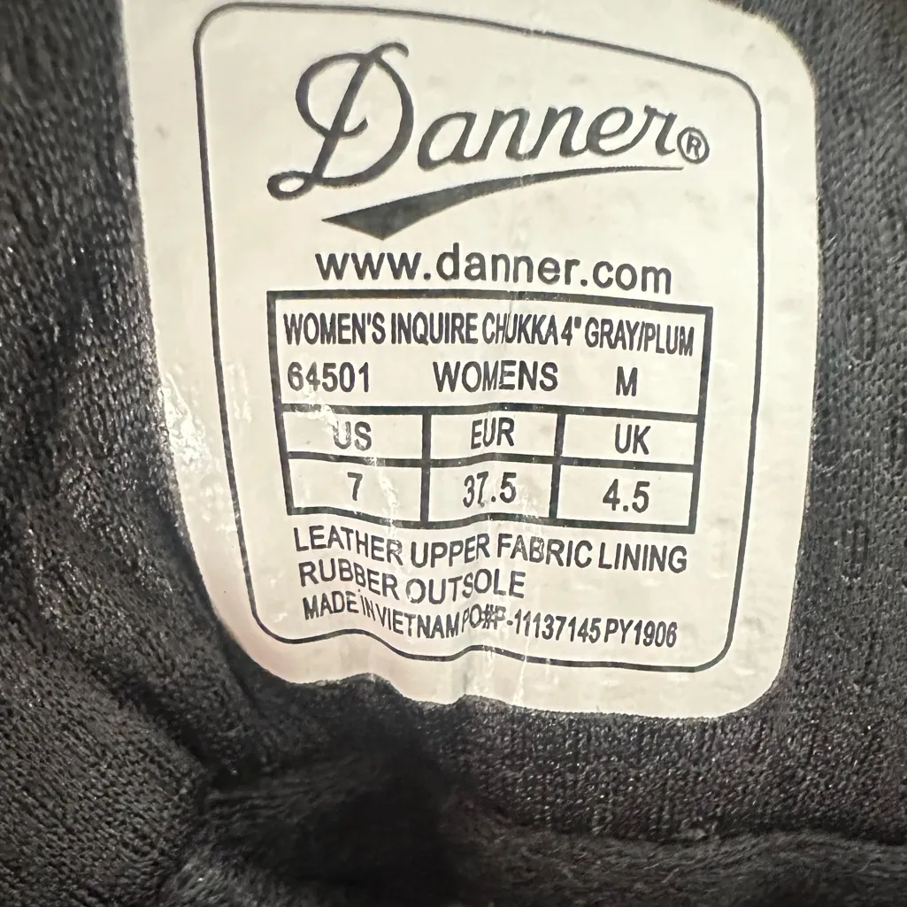 Danner women's Inquire Chukka Hiking Boot size 7 - Image 8