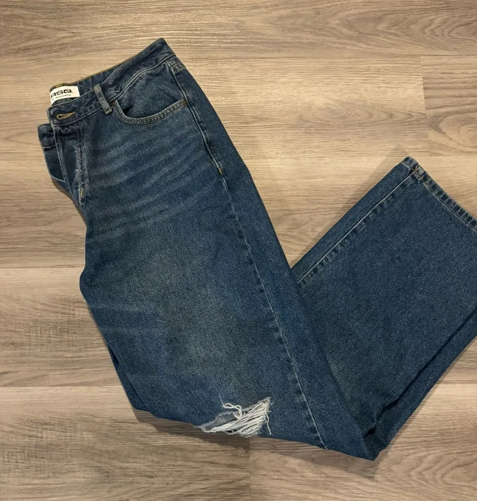 RSQ Women’s 30x31 High Rise Straight Leg Jeans NWT - Image 2