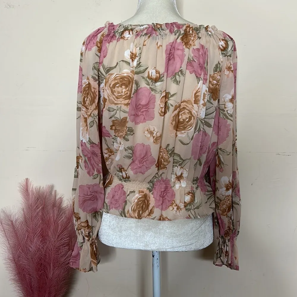 Vici collection • floral ruffle hem top - Image 44