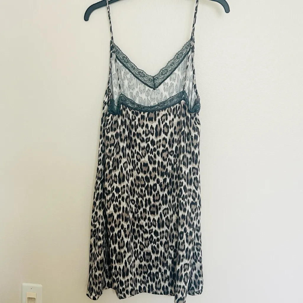 NWOT Animal Print Camisole/Slip, size LG - Image 2