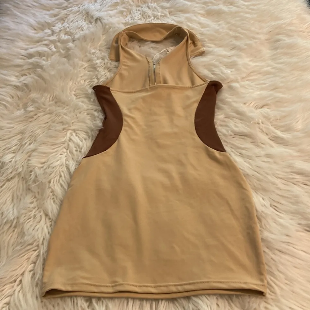Halara Stylish Tan and Brown Dress size M length 27” bust 26” open back - Image 4